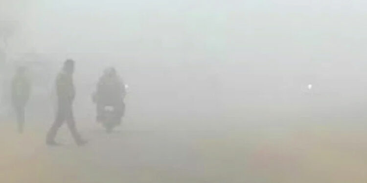 देशभर चिसो बढ्ने क्रम जारीः हिमाली क्षेत्रमा हल्का हिमपात, तराईमा हुस्सु