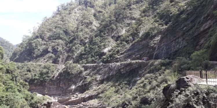 बुटवल-पाल्पा सडक १५ दिन बन्द हुने