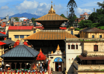 पशुपतिनाथ मन्दिर आजदेखि खुल्याे, भक्तजनकाे भिड