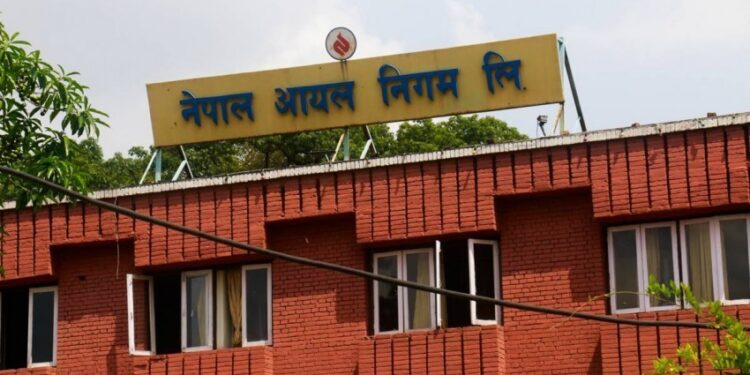 फेरि बढायो पेट्रोलियम पदार्थको मूल्य