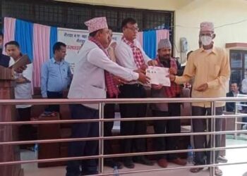 भुमी आयोगले झापाको गौरादहमा लालपुर्जा बितरण शुरु
