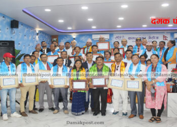 कमलनगर जेसीजद्वारा नव निर्वाचित जनप्रतिनिधिलाई बधाई, सम्मान तथा अन्र्तक्रिया कार्यक्रम सम्पन्न