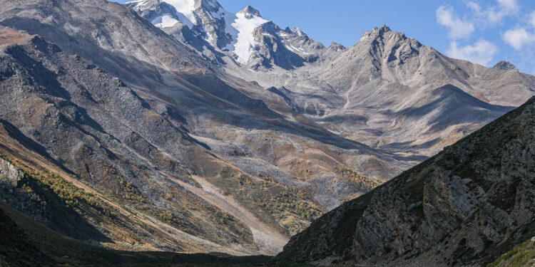 पर्यटनका लागि उत्कृष्ट गन्तव्यस्थल बन्दै हुम्लाको लिमी