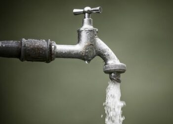 भूकम्पबाट विस्थापितलाई खानेपानी अभाव