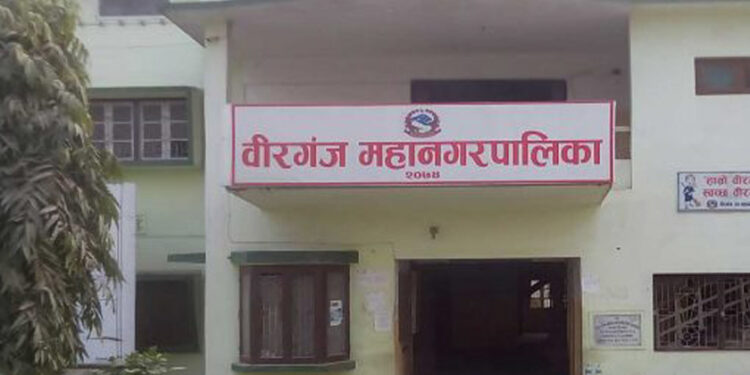 वीरगञ्ज महानगरले अतिक्रमित संरचना हटाउने