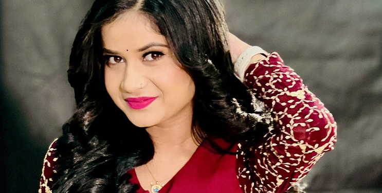 नवौँ दमक फुड फेस्टिवलमा आज मंगलबार गायिका एलिना चौहानको प्रस्तुति रहने