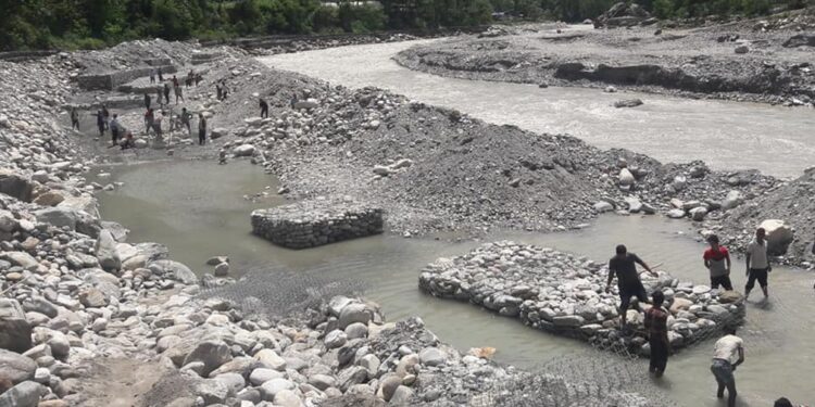 बस्ती जोगाउन कालीगण्डकीमा तटबन्ध