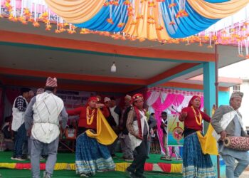 पाकापुस्ताकै भरमा ‘मारुनी नाच’