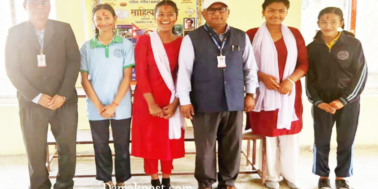 महेन्द्र रत्न मा.वि.मा अङ्ग्रेजी भाषामा निबन्ध लेखन तथा प्रस्तुतीकरण प्रतियोगिता सम्पन्न