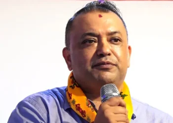 अयोग्य लडाकुलाई पैसा बाँड्ने निर्णय गलत : गगन थापा