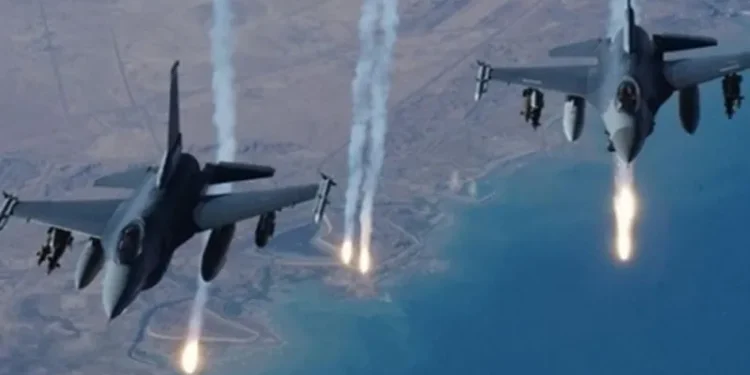 सेनाको हवाइ आक्रमणबाट १०० जनाको मृत्यु