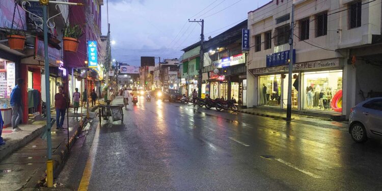 सीमान्त जोगबनी बजारका कारण घट्दै विराटनगरको व्यापार