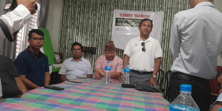 दमक नगर ईसाई समाजद्धारा रक्तदानसहित फुटसल आयोजना गर्दै
