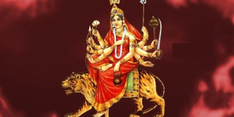 नवरात्रको आज तेस्रो दिन :  चन्द्रघण्टा देवीको विधिपूर्वक पूजा आराधना गरिँदै