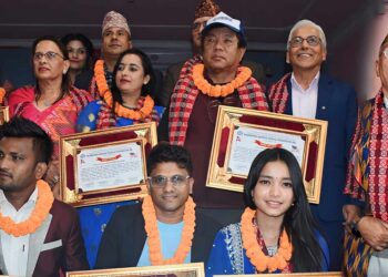 डा. सन्दुक रुइत र महावीर पुनसहित १० जना सम्मानित