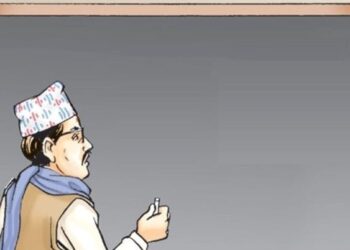 शिक्षक विदेशिएपछि अध्यक्ष आफैँ पढाउँदै