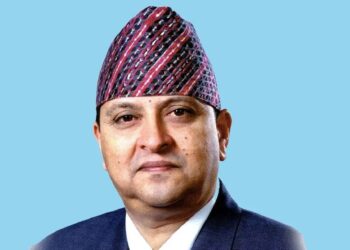 पूर्वराजा ज्ञानेन्द्र शाह पश्चिम नेपालको भ्रमणमा जाँदै