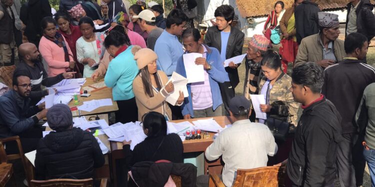 षडानन्द नगरपालिकाद्वारा वडास्तरमा योजना सम्झौता