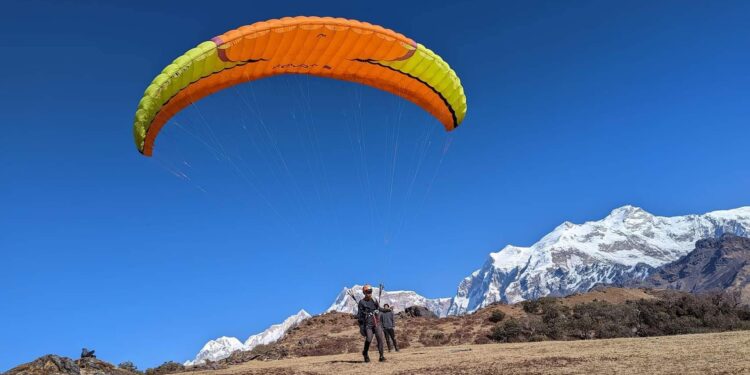 लमजुङमा ‘हाइ अल्टिच्युड’को प्याराग्लाइडिङ विद्यालय स्थापना