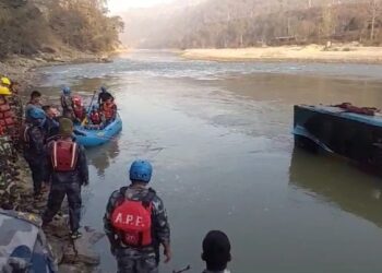 धादिङको घाटबेँसीमा बस दुर्घटना : चारको मृत्यु, ३० जनाभन्दा बढी घाइते