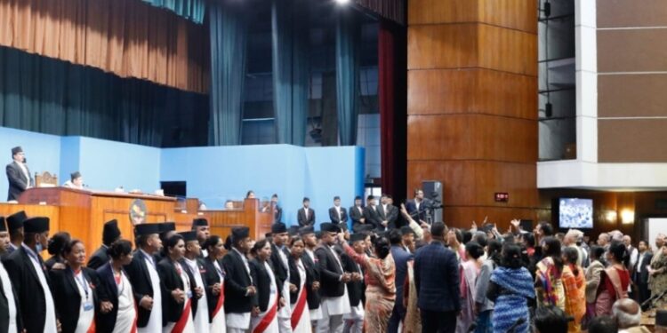 संसदको प्रतिनिधि सभा बैठकमा  काँग्रेसले गर्यो अवरोध ।