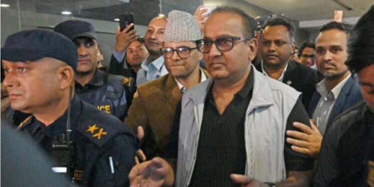 कान्तिपुर मिडिया ग्रुपका सिरोहियालाई राती धनुषा लगियो ।