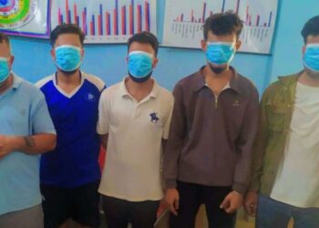 लागू औषध ब्राउन सुगर सहित होटेलबाट ५ मानिस पक्राउ ।