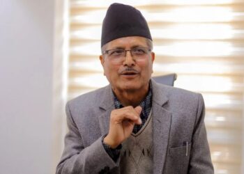 यसअघि फरक मत राखेका हरिबोलले गरे प्रचण्डको प्रतिवेदनको समर्थन   ।