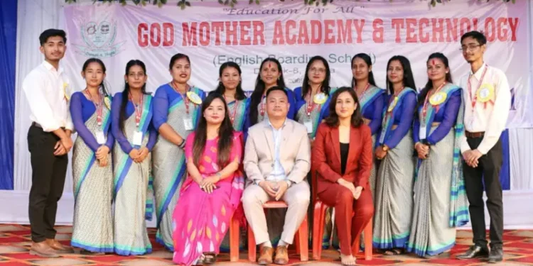 गड मोदर स्कुलले मनायो १२ औ वार्सिक उत्सव ।