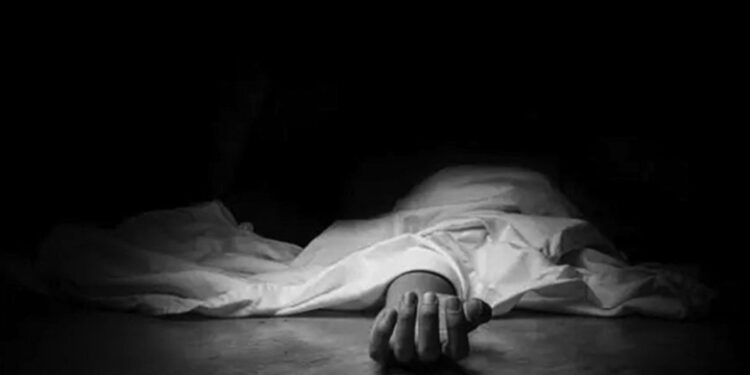 ईलामको माङ्ग्से बुङ्ग ५ का तिनजनाको जङ्गली च्याउले लियो ज्यान ।