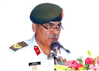 सहायक रथि रबिन्द्र खत्री नेपाली सेनाका उपरथिमा बढुवा भएका छन ।