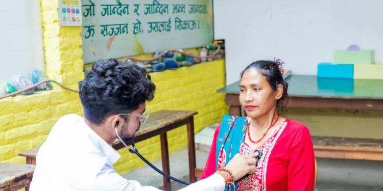 घरमै स्वास्थ्य सेवा हाम्रो प्रतिबद्द्ता तपाईको सुबिधा,उषा हेल्थ केयर ।