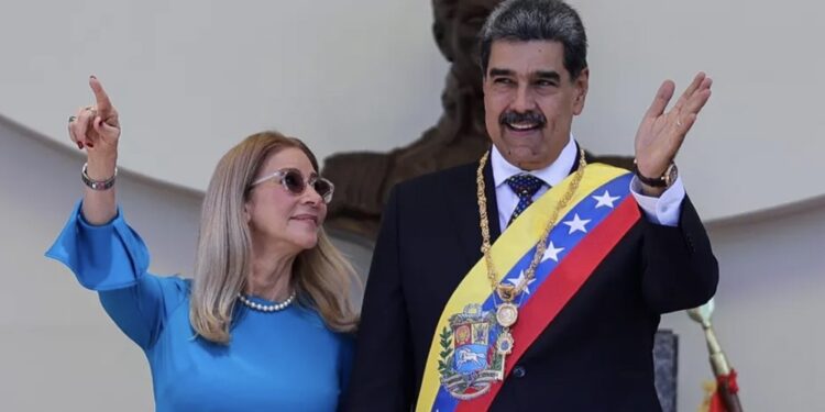 अमेरिकाले किन मदुरो र उनकी पत्नीलाई पक्राउ गर्यो ।