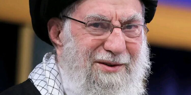 ईरानका नेता खामेनीको मृत्यु ४० दिन शोकको घोषणा ।