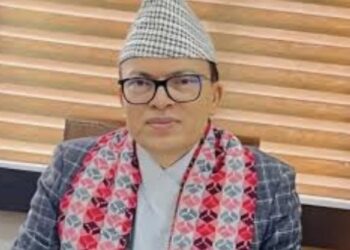 काठमडौका पुर्व जिल्लाप्रमुख रिजाल पक्राउ ।
