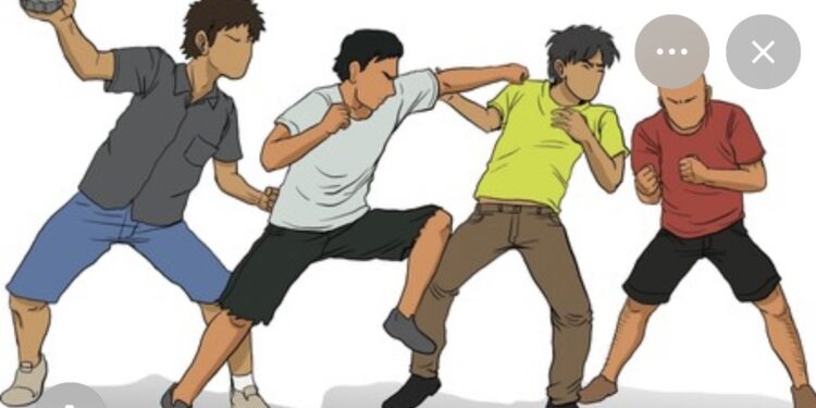 झापाको  भद्रपूरमा भएको एकधार्मिक कार्यक्रममा सामुहिक फाईट ।