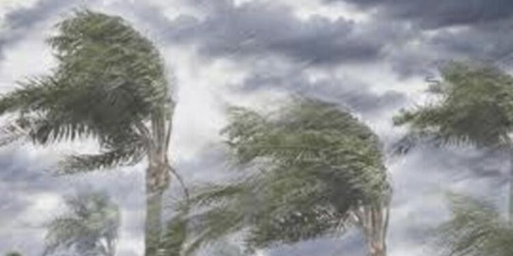 चार प्रदेशमा आजसॅाझदेखी तिव्र गतिको हावाहूरिको सम्भावना ।